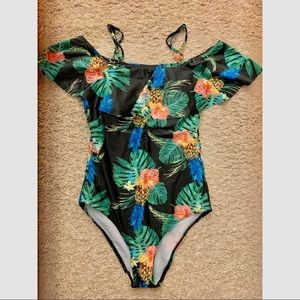 Off shoulder one piece swimsuit